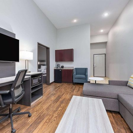 La Quinta By Wyndham Allen At The Village Экстерьер фото